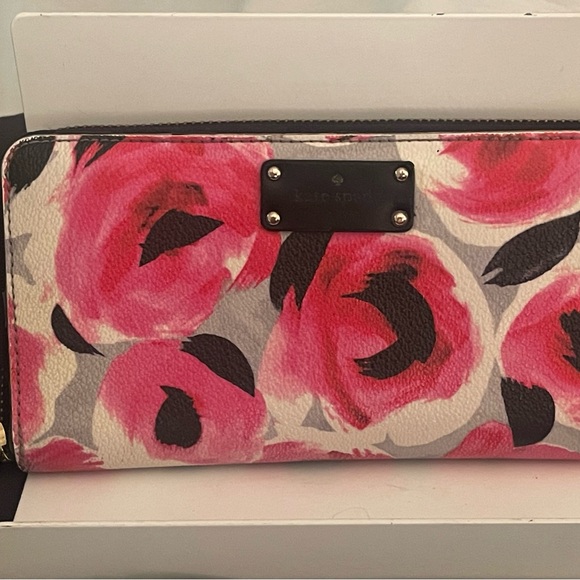 kate spade Handbags - #115 - Kate Spade ♠️ Vintage Floral Wallet. It is used, but in great condition!